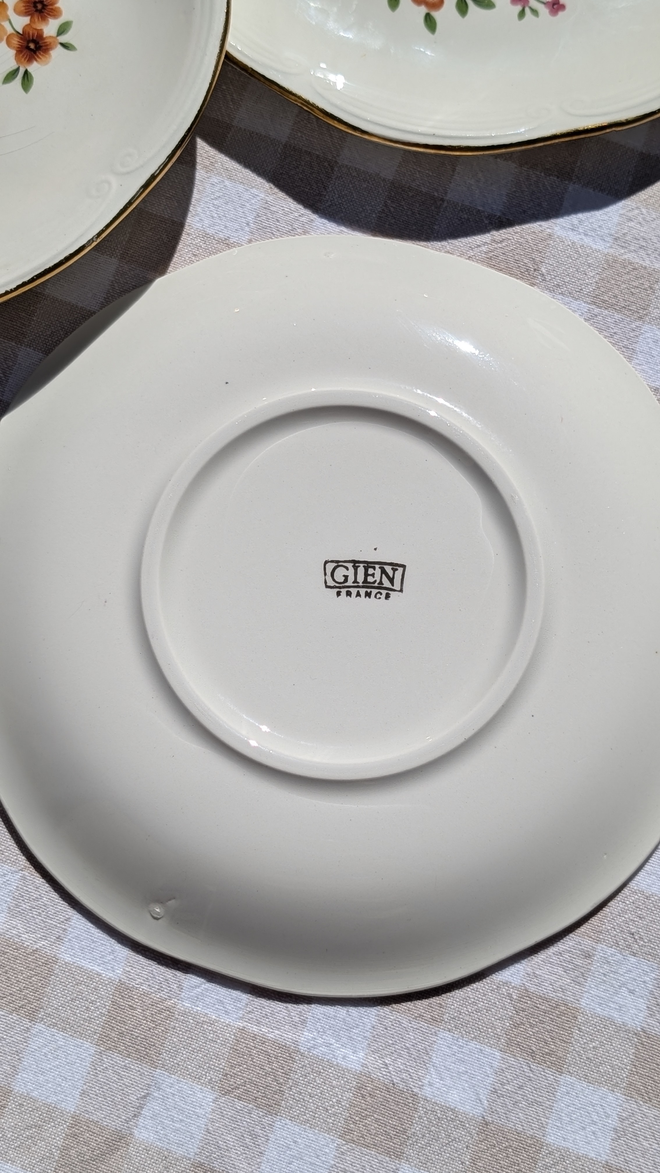 Assiettes plates